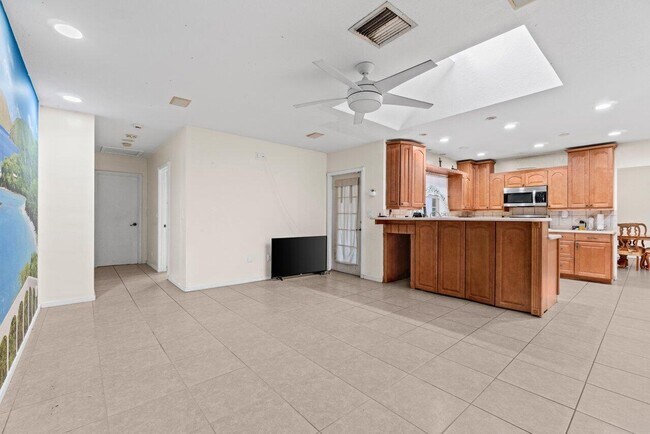 Building Photo - 5313 Colbright Rd