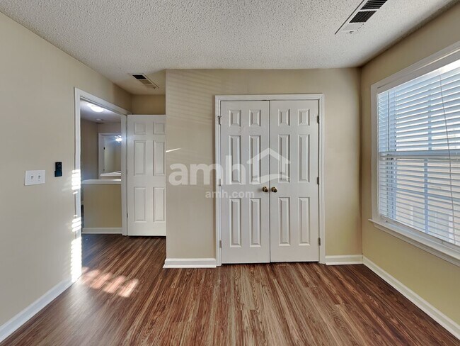 Building Photo - 3202 Davenport Park Ln