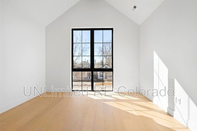 Building Photo - 1845 W 35th Ave
