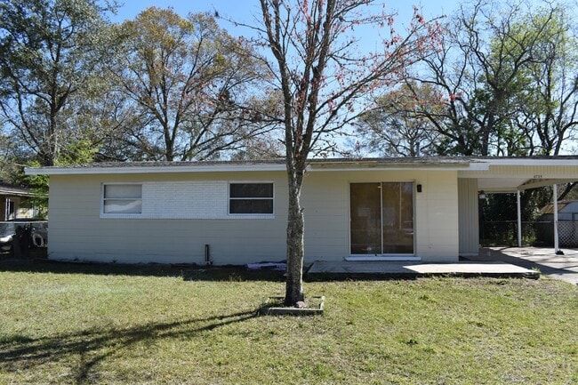 Building Photo - 4735 Redstone Dr