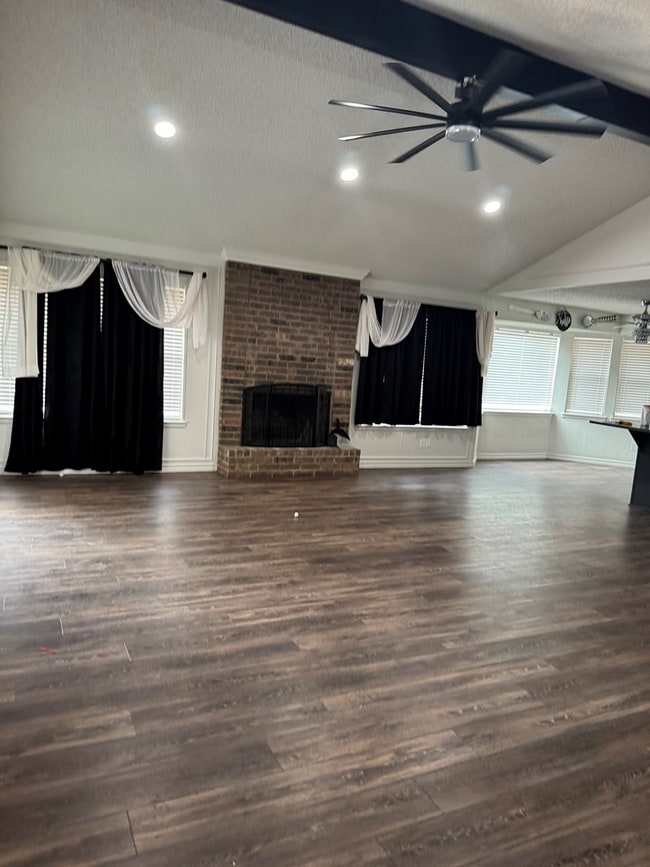 Building Photo - 6513 Dunbar Dr