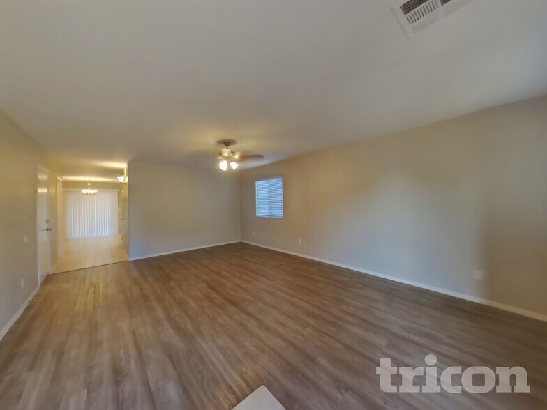 Building Photo - 5871 E Everhart Ln