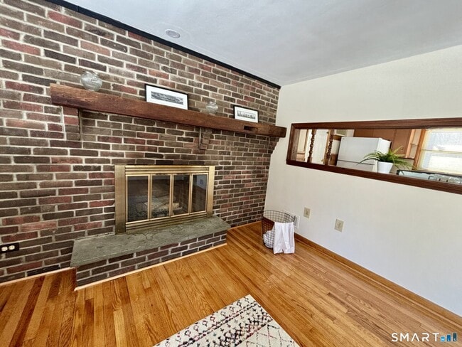 Building Photo - 148 Edgewood Dr