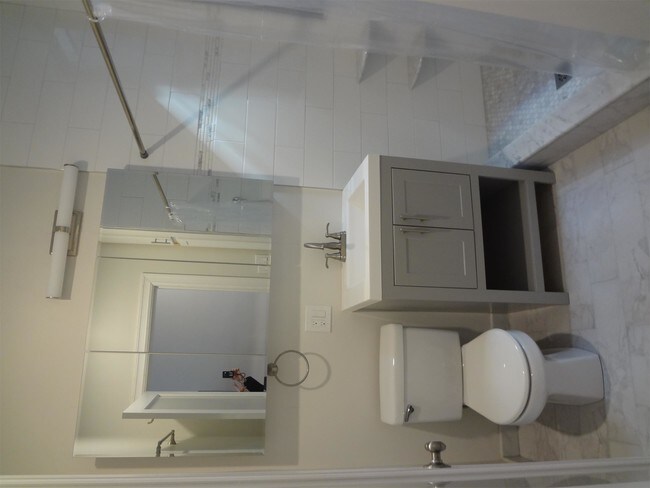 Building Photo - 19 Seaverns Ave