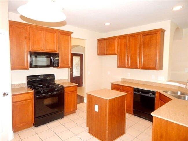 Building Photo - 814 Levi Bend