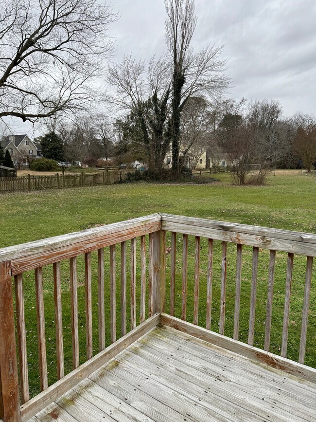 Building Photo - 12445 Dixie Dr