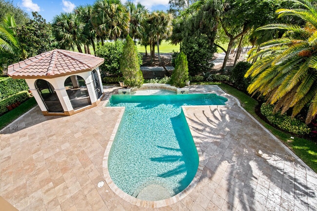 Building Photo - 7040 Long Leaf Dr