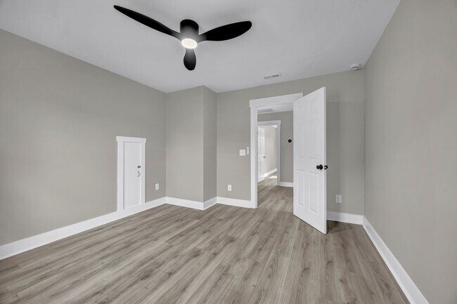 Building Photo - 101 N 6th St