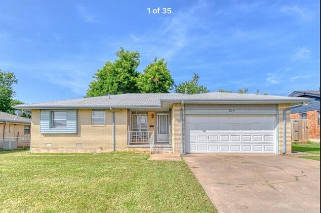 Building Photo - 314 NW Compass Dr