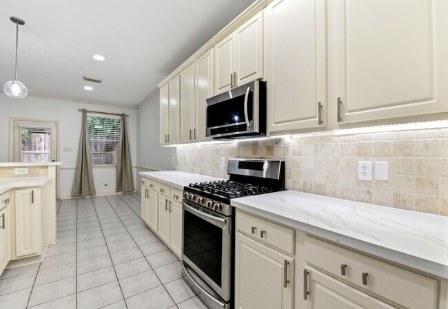 Building Photo - 78 N Camellia Grove Cir