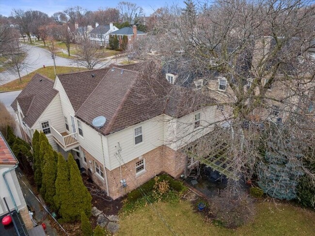 Building Photo - 3916 N Ridgefield Cir