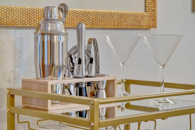 Building Photo - 8101 Resort Village Dr