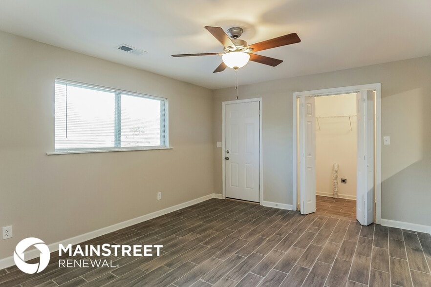 Building Photo - 1616 Bryson St