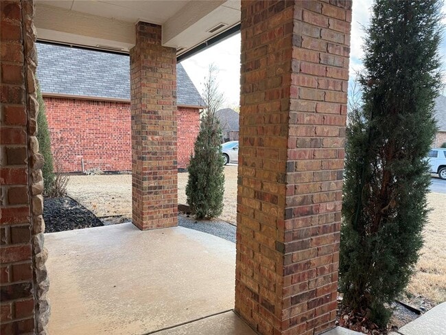 Building Photo - 16616 Moorgate Ln