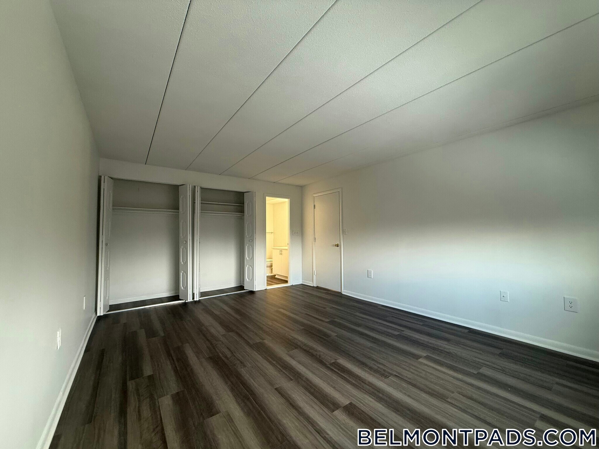 Building Photo - 51 Hill Rd