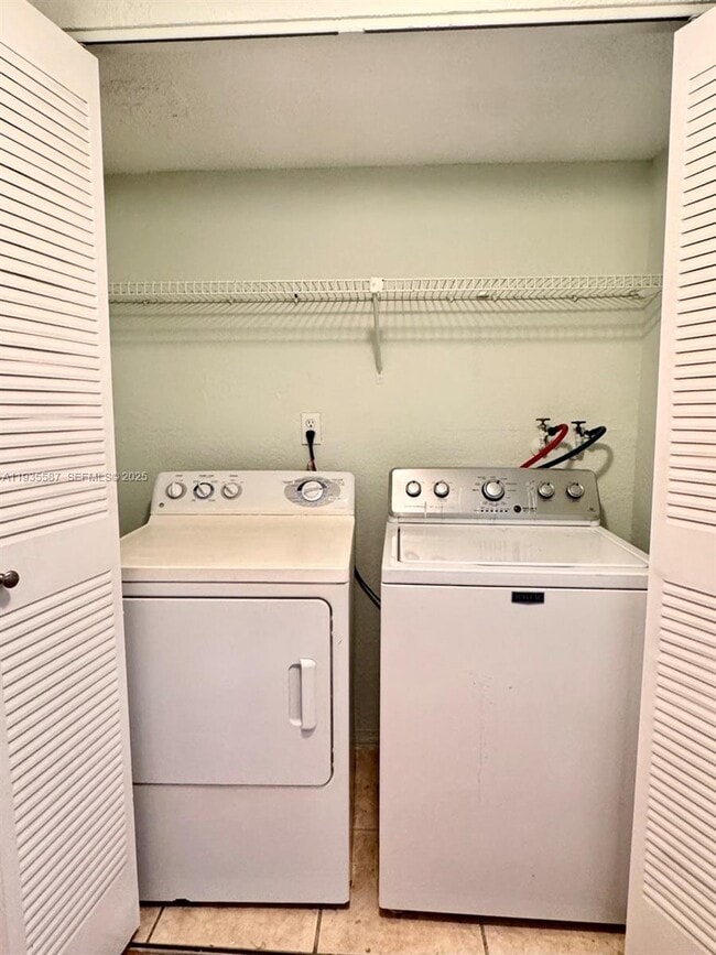 Building Photo - 8245 Lake Dr