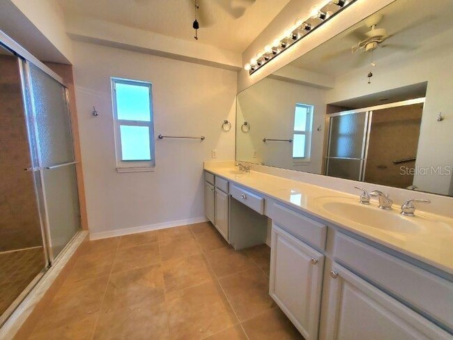 Building Photo - 101 N Marion Ct