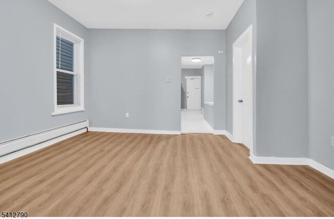 Building Photo - 139 S 8th St