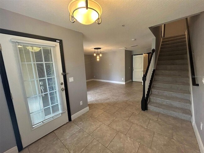 Building Photo - 10782 Sunset Ridge Ln