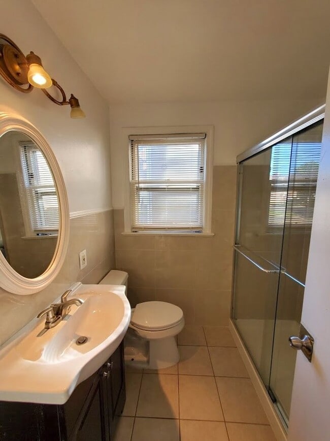 Building Photo - 116Guilden