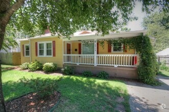 Building Photo - 2715 Thornton Cir SW