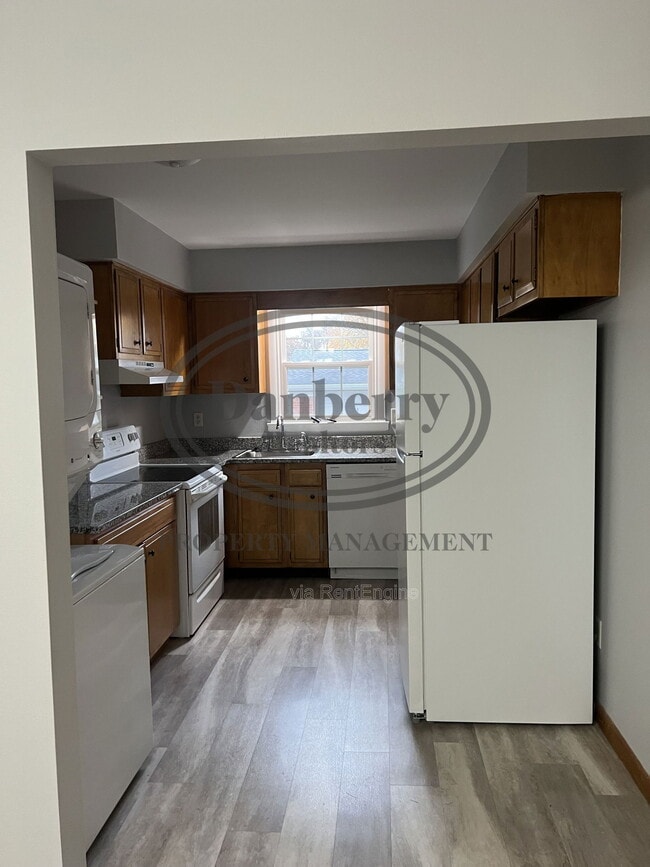 Building Photo - 4126 Newcastle Dr