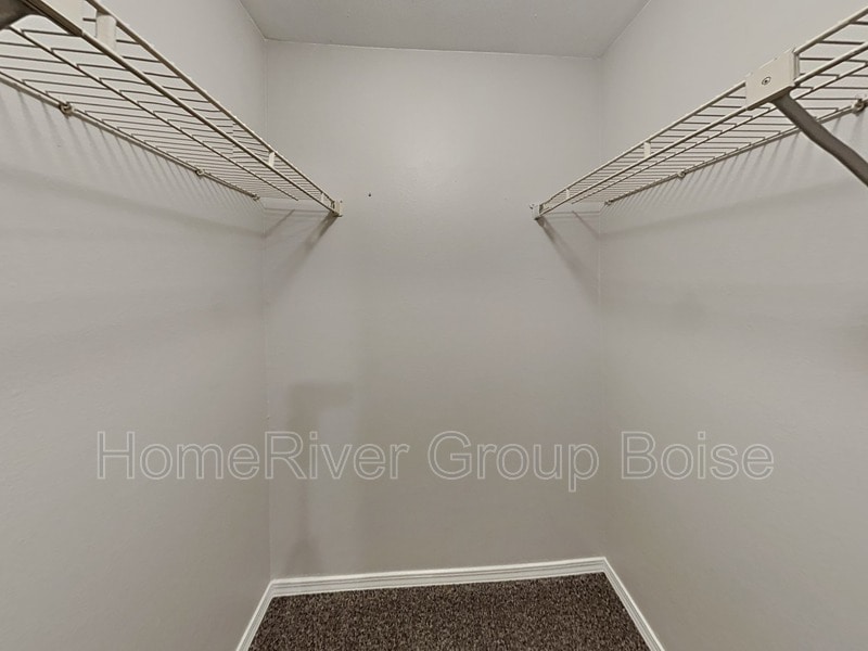 Building Photo - 3687 S Gekeler Ln