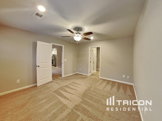 Building Photo - 59 Ivy Bank Dr