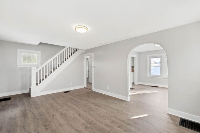 Building Photo - 3001 Home Ave