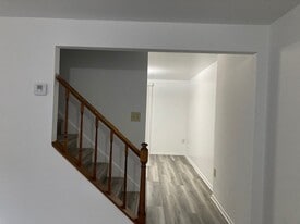 Building Photo - 14443 Pebble Hill Ln