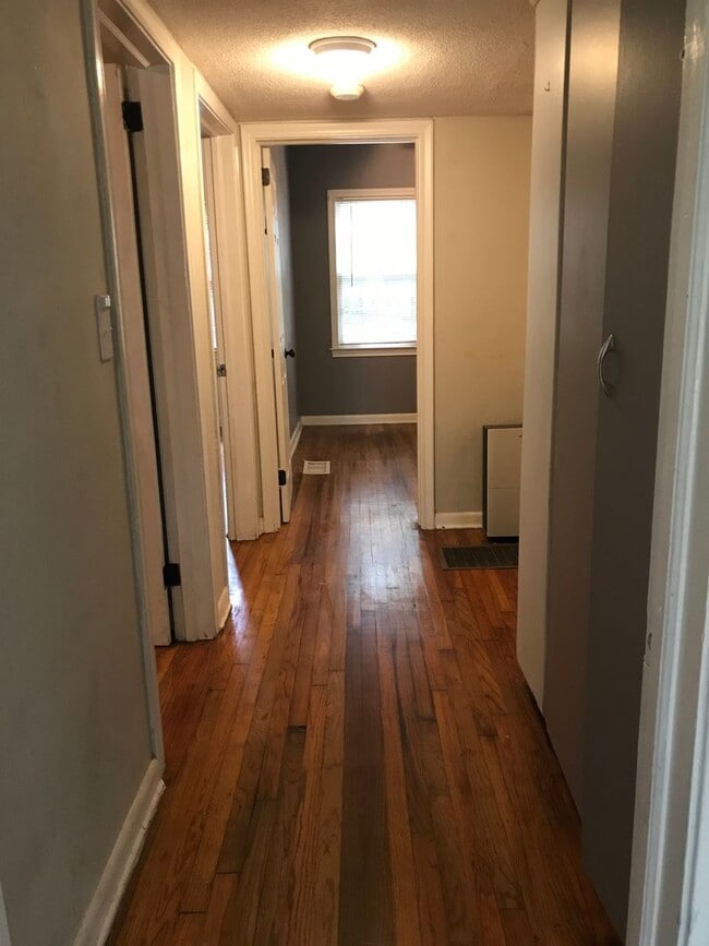 Building Photo - 1406 Atkamire Dr