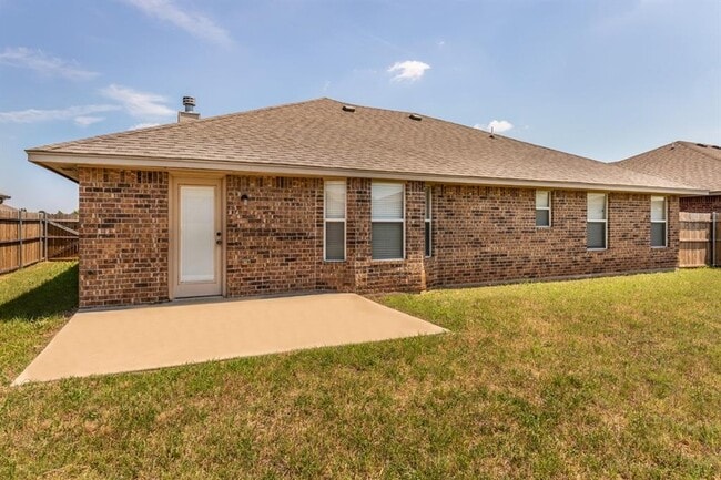 Building Photo - 8205 Hillers Rd