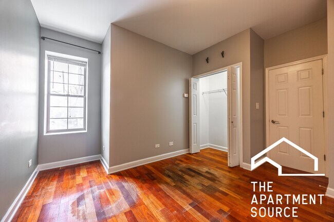 Building Photo - 2852 N Kedzie Ave