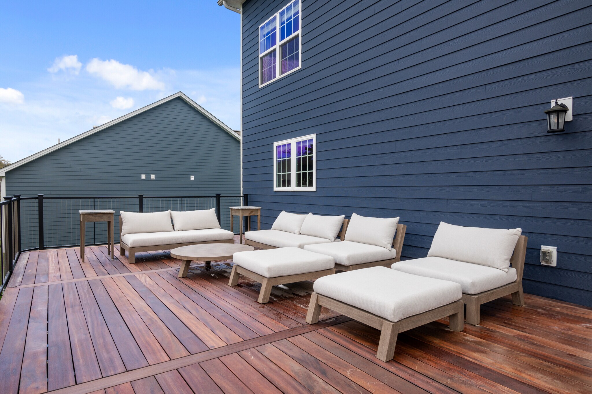 Building Photo - 840 Jefferson Cir