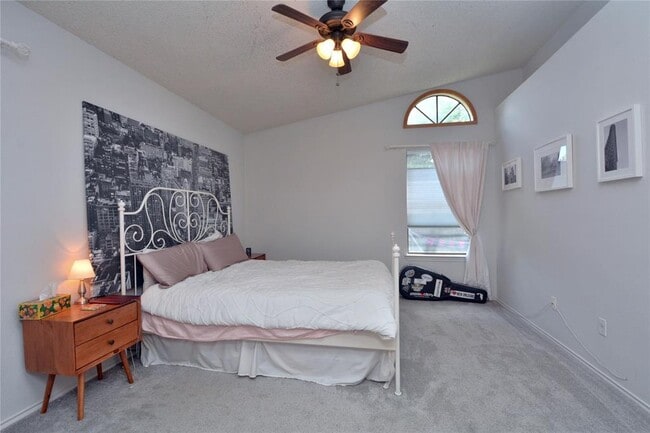 Building Photo - 3013 Cottonweed Trail