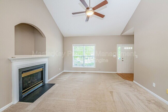 Building Photo - 4001 Winecott Dr