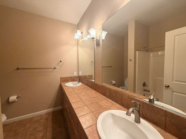 Building Photo - 2838 Kimberlite Rd
