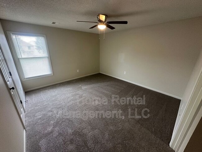 Building Photo - 820 167th Ct