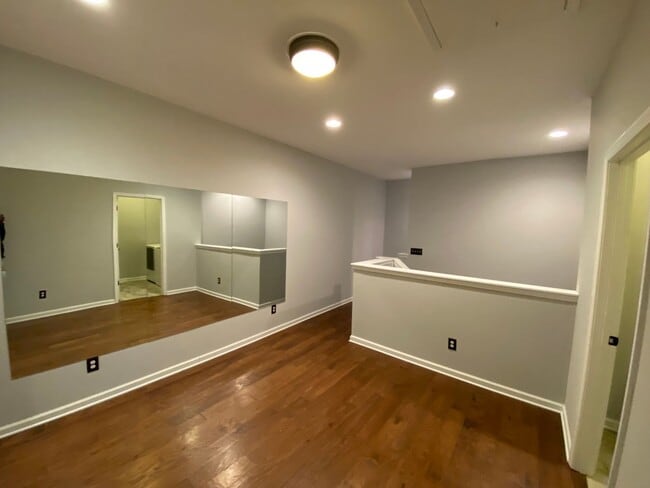 Building Photo - Immaculate Hillsborough Townhome