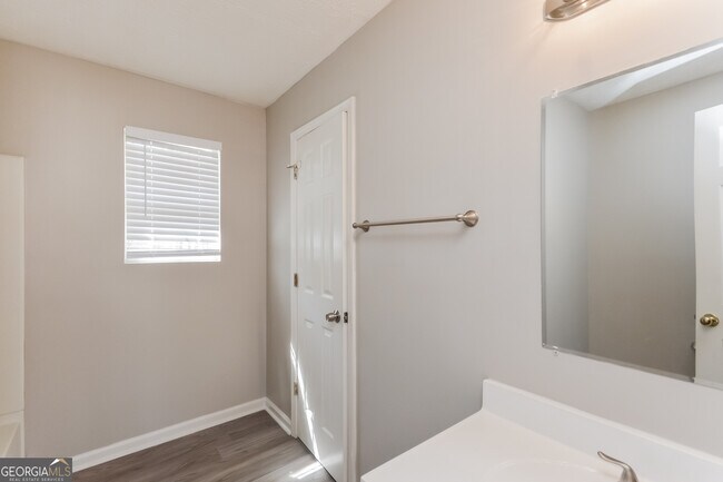 Building Photo - 6481 Alford Way