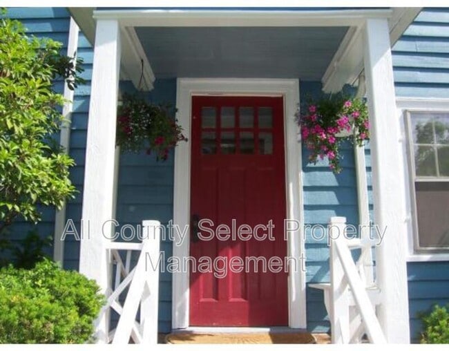 Building Photo - 14 Hosmer St