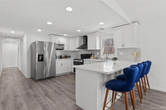 Building Photo - 10 Vernon Dr