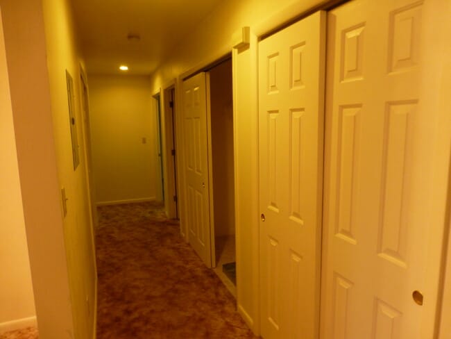 hallway - 1536 16th St