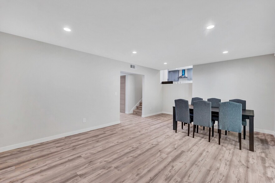 Building Photo - 19653 Valdez Dr