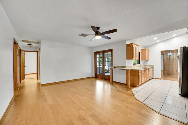 Building Photo - 17717 Bridle Ln