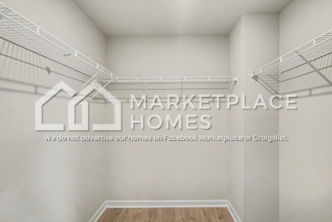 Building Photo - 225 W L Miller Dr