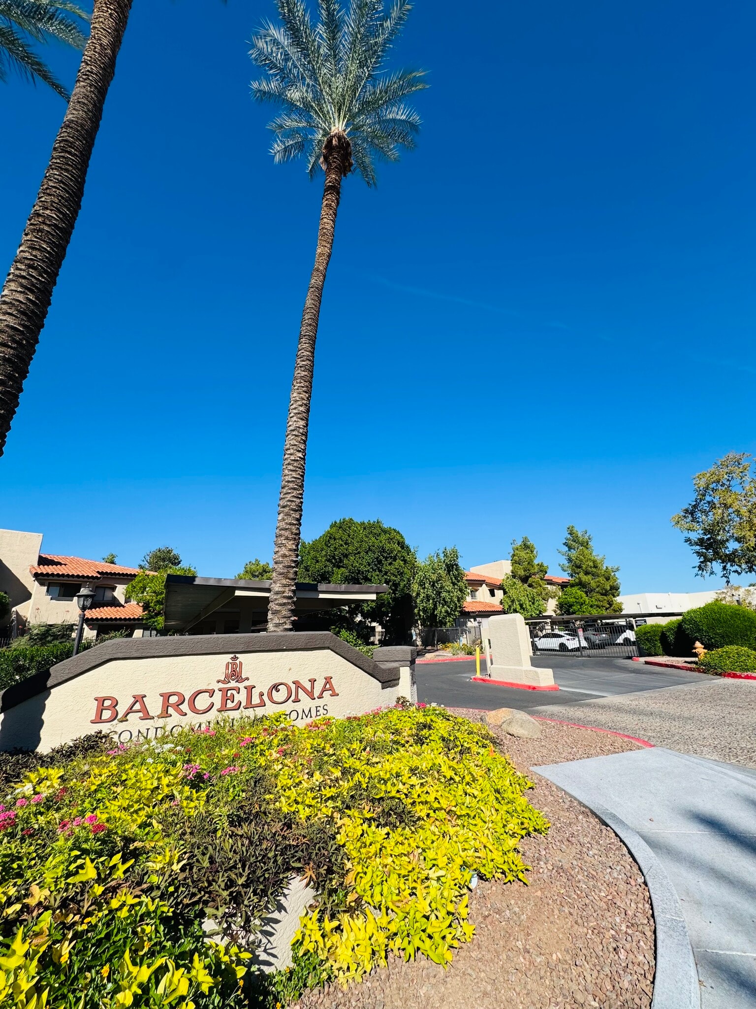 Building Photo - 7008 E Gold Dust Ave