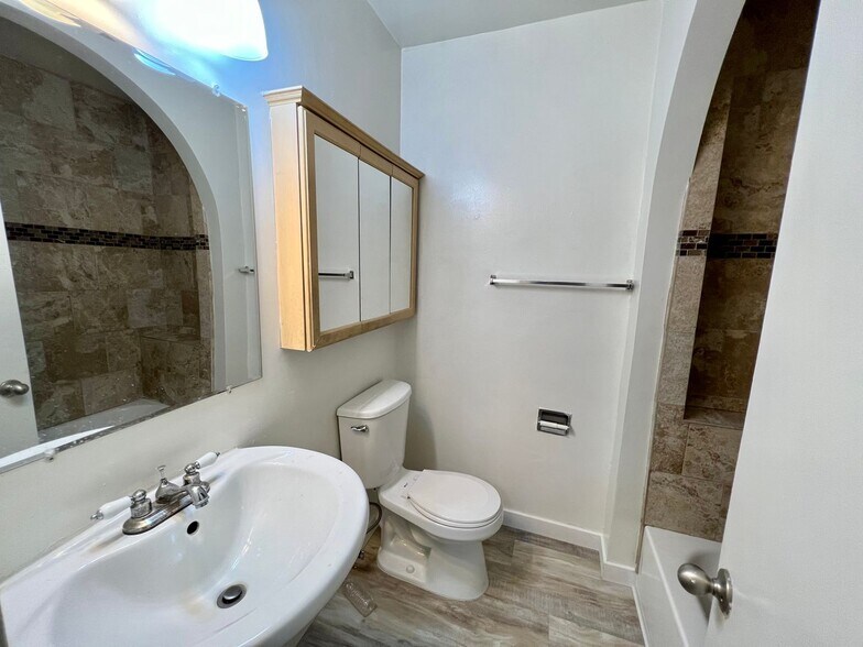 Building Photo - 12236 Pacific Ave