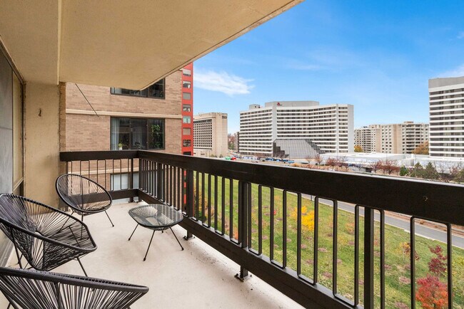 Building Photo - 1515 Richmond Hwy