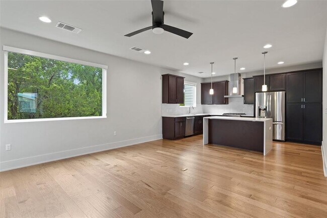 Building Photo - 5202 Pink Poppy Pass